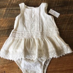 Baby GAP ivory sleeveless dress 0-3 mos